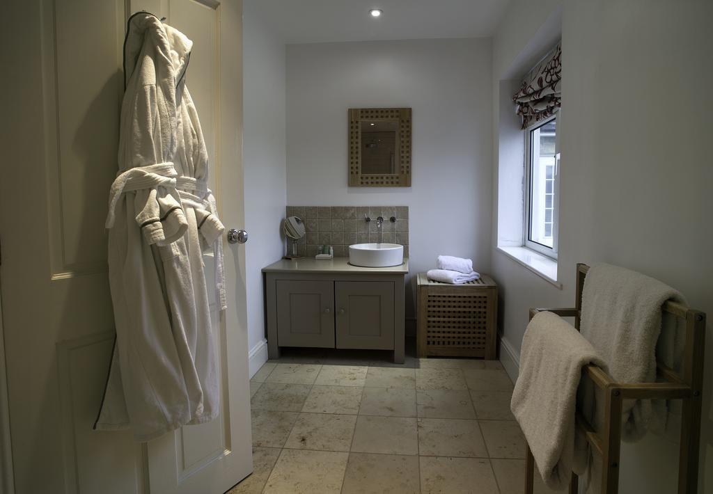 Stapleton Arms Hotel Buckhorn Weston ภายนอก รูปภาพ