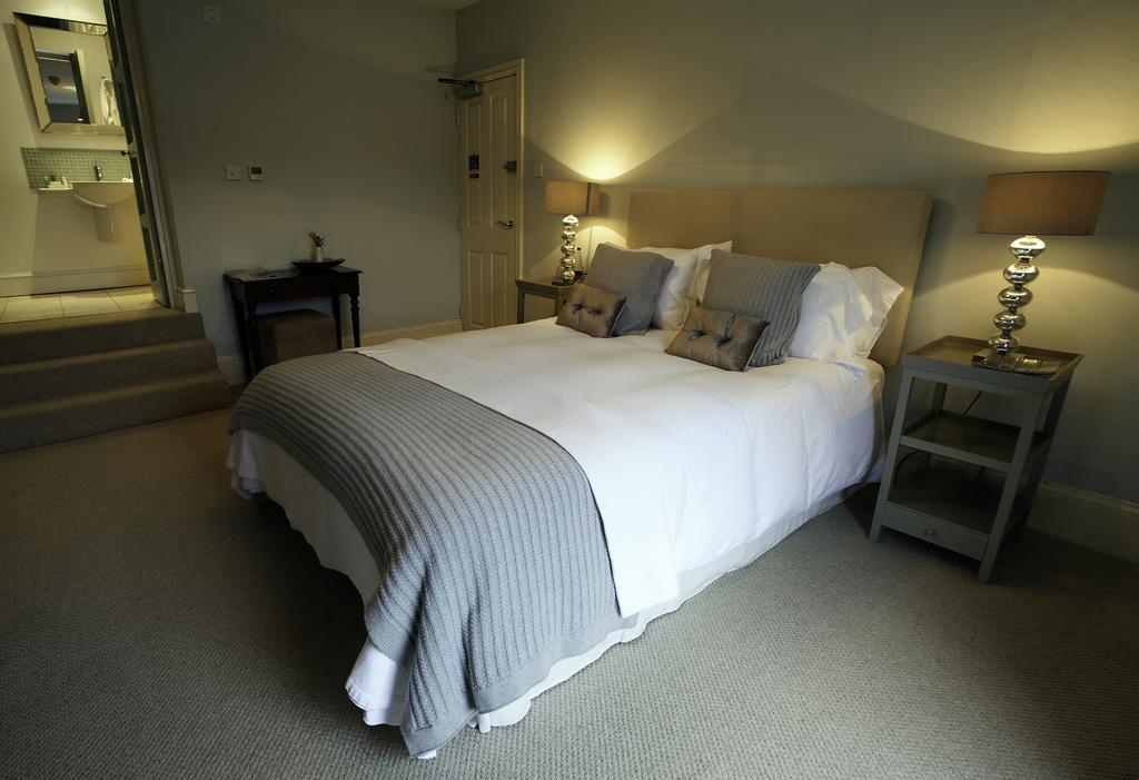 Stapleton Arms Hotel Buckhorn Weston ภายนอก รูปภาพ